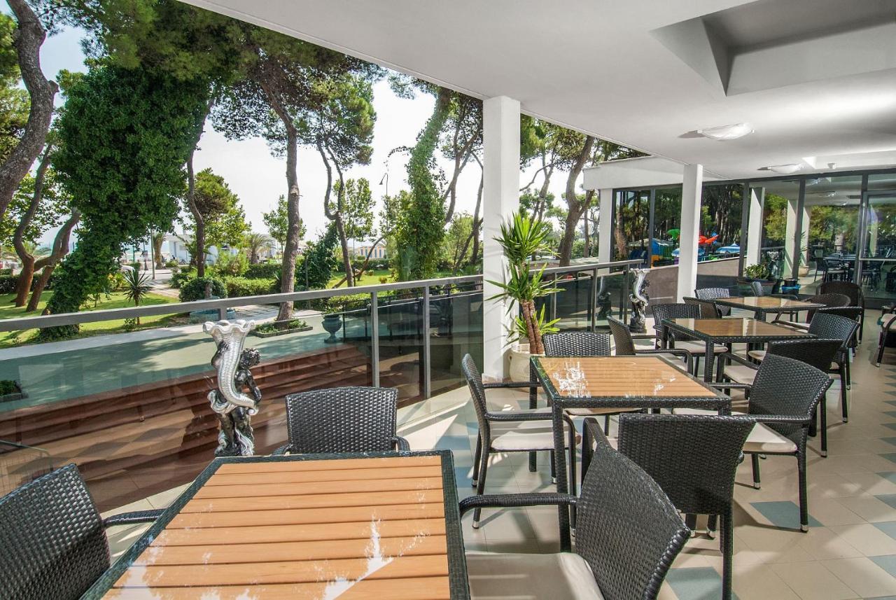 Hotel Atlantic Giulianova Exterior foto